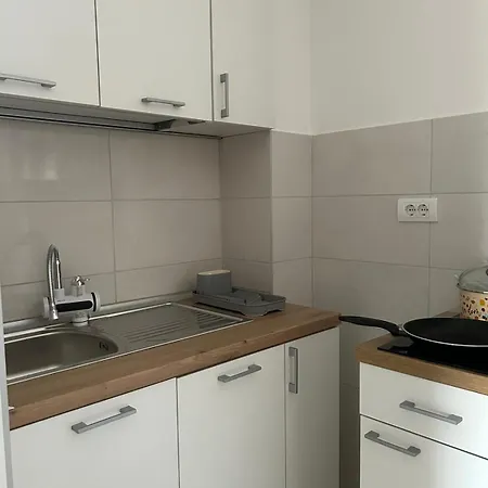Apartment Lola